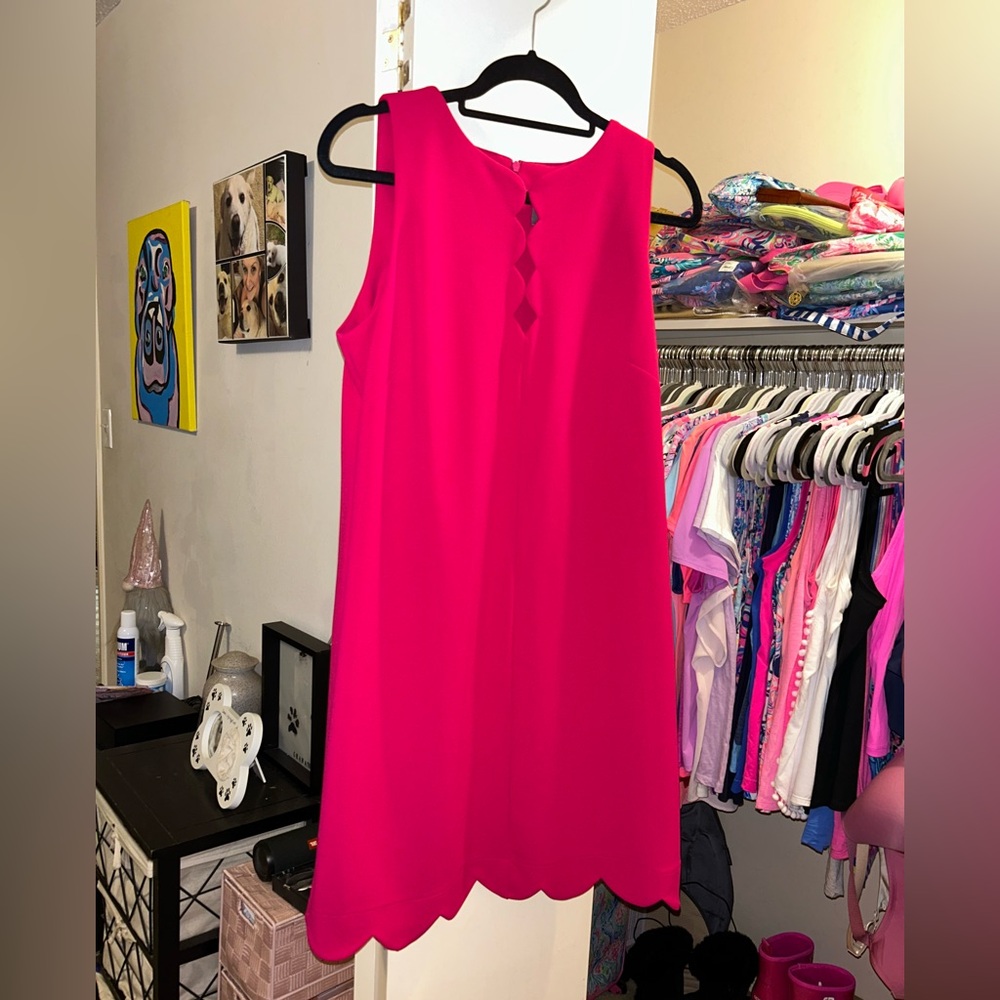 💕💖Vince Camuto Scalloped Hem Dress💖💕 - Picture 11 of 11